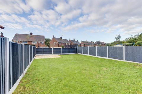 3 bedroom semi-detached house for sale, Knoll Avenue, Hucknall NG15