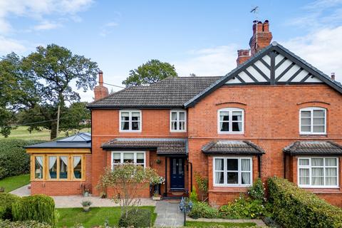 4 bedroom semi-detached house for sale, Poplar Hall Lane, Chester CH2