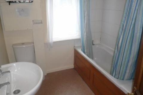 2 bedroom terraced house to rent, St Hildas Avenue, Cross Green, Leeds