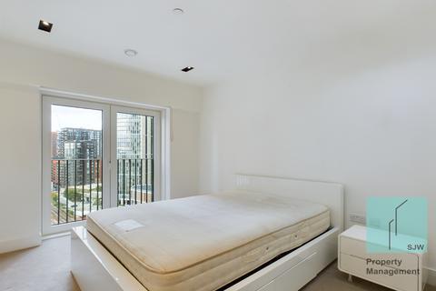 2 bedroom apartment to rent, Keybridge Tower, London SW8