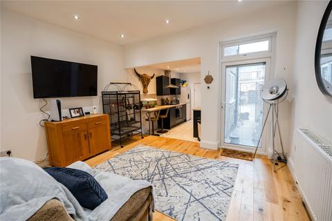 135 Columbia Road, Grimsby, DN32 8ED