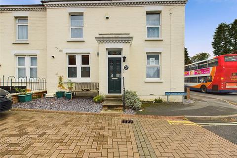 8 Goodwin Court, Gloucester, GL1 5AF