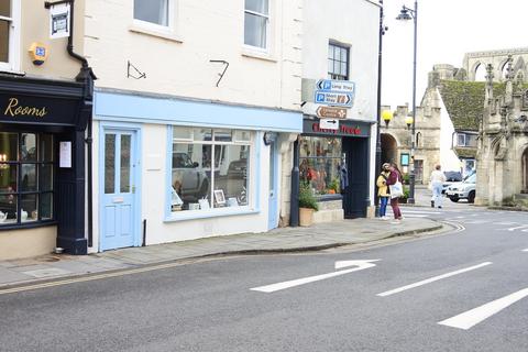 Shop to rent, High Street, Malmesbury SN16