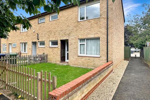 3 bedroom end of terrace house for sale, Mowlands, Huntingdon PE29