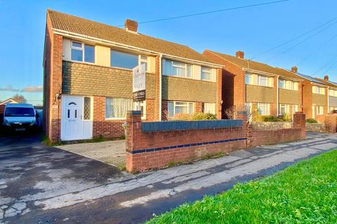 3 bedroom semi-detached house to rent, Butts Road, Southampton SO19