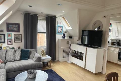 1 bedroom flat for sale, Nassington Road, London NW3