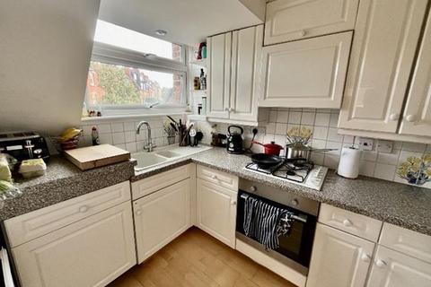 1 bedroom flat for sale, Nassington Road, London NW3