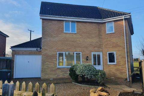 4 bedroom detached house to rent, Kingdon Avenue, Prickwillow, Cambridgeshire, CB7