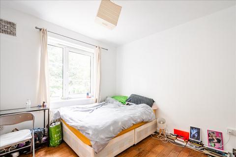 3 bedroom apartment to rent, Hendale House, Clapton, E5