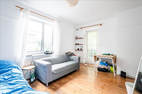 3 bedroom apartment to rent, Hendale House, Clapton, E5