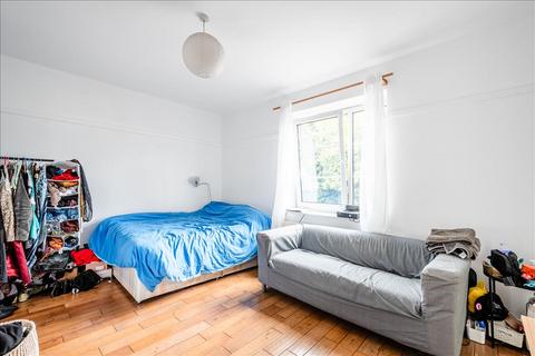 3 bedroom apartment to rent, Hendale House, Clapton, E5