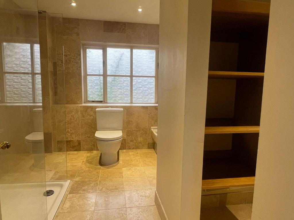 En Suite Shower Room &amp; Dressing Room