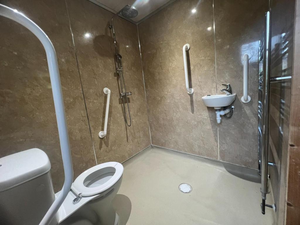 Ground Floor Wet Room