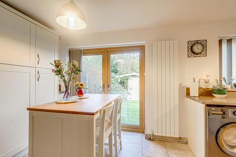 37 Farm Way, Benfleet, SS7 3RG