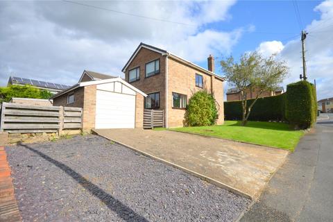 3 bedroom detached house for sale, Kings Head Drive, Mirfield, West Yorkshire, WF14