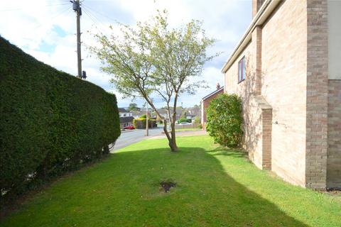 3 bedroom detached house for sale, Kings Head Drive, Mirfield, West Yorkshire, WF14