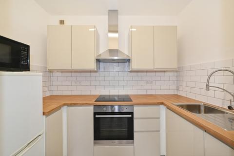 6 Thames Circle, London, E14 3RX