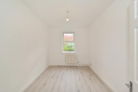 6 Thames Circle, London, E14 3RX