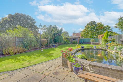 33a Bilton Road, Benfleet, SS7 2HQ