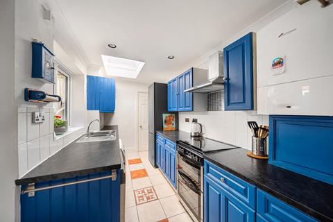84 Commonwealth Road, Caterham, CR3 6LS