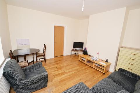 5 bedroom detached house to rent, Victoria Road, West Bridgford NG2