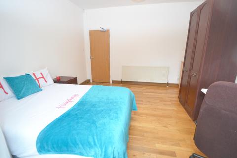 5 bedroom detached house to rent, Victoria Road, West Bridgford NG2