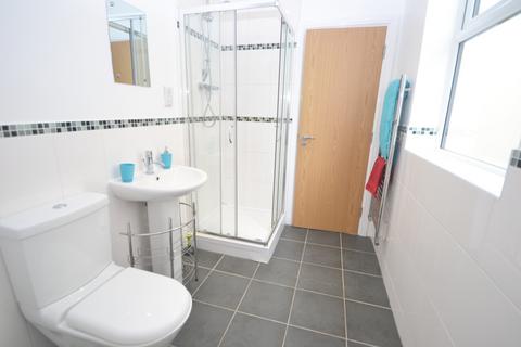 5 bedroom detached house to rent, Victoria Road, West Bridgford NG2