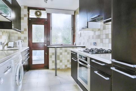 2 bedroom flat for sale, The Quadrangle, London W2