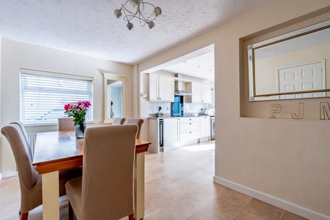 29 Fairlyn Drive, Bristol, BS15 4PX