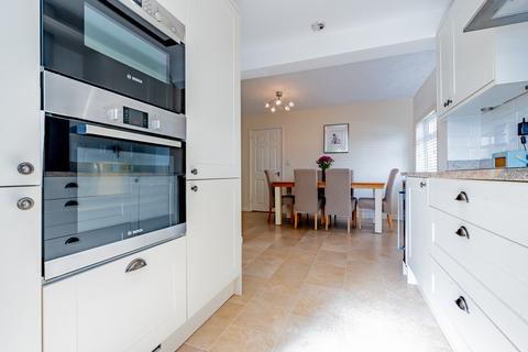 29 Fairlyn Drive, Bristol, BS15 4PX