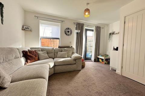 2 bedroom terraced house for sale, Perreyman Square, Tiverton EX16