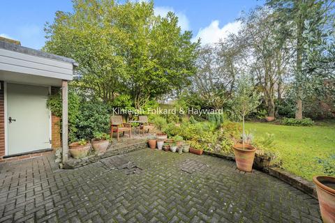 51 Broadheath Drive, Chislehurst, BR7 6EU