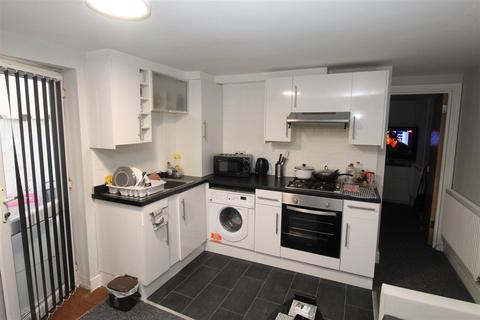 1 bedroom flat to rent, Pen-Y-Wain Road, Cardiff CF24