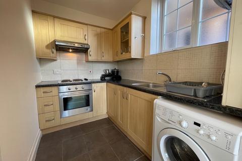 2 bedroom flat to rent, Templars Avenue, Temple Fortune NW11