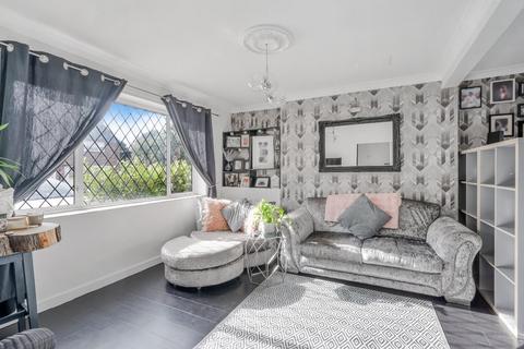 21 Bidhams Crescent, Tadworth, KT20 5HE