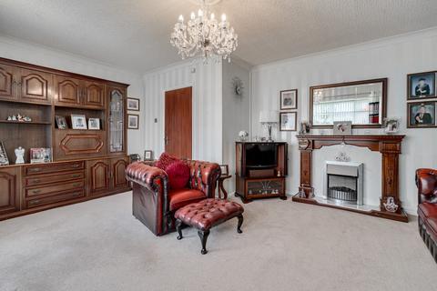 16 Chestnut Drive, Westhoughton, Bolton, BL5 2NY