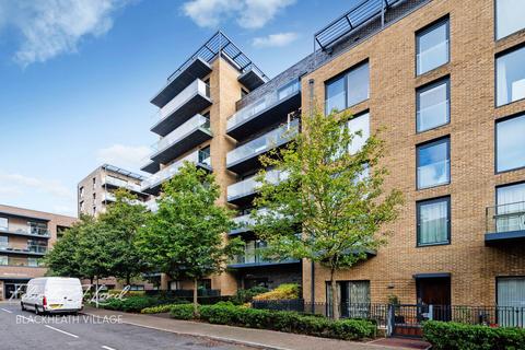 3 bedroom apartment for sale, Wallace Court, London