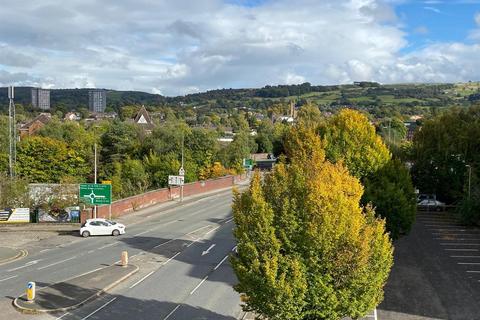 2 bedroom flat for sale, Crown Street, Macclesfield