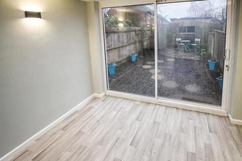 131 Beauchamp Road, West Molesey, KT8 2PJ