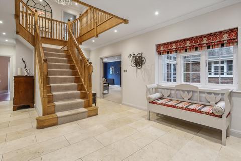 8 bedroom detached house to rent, Church Road, St. Johns, Woking, Surrey, GU21