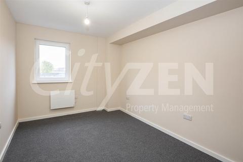 2 bedroom flat to rent, Belltower House, 347 City Road, Manchester M15