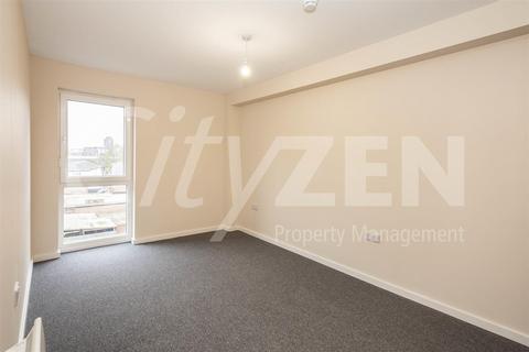 2 bedroom flat to rent, Belltower House, 347 City Road, Manchester M15