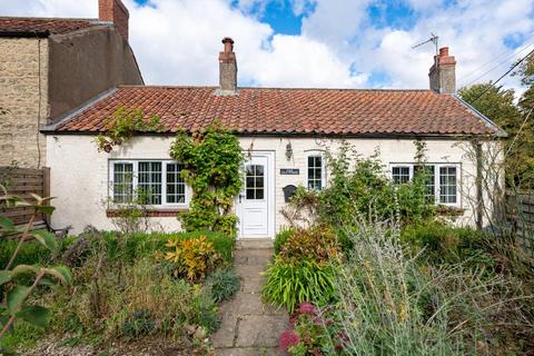 2 bedroom bungalow for sale, Amotherby, Malton