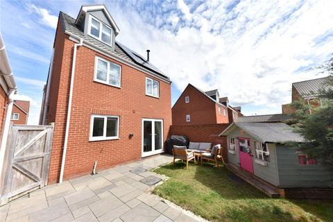 35 Barleycorn Way, Beck Row, Bury St Edmunds, IP28 8YQ