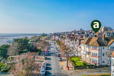 GRAND PARADE, Leigh-On-Sea