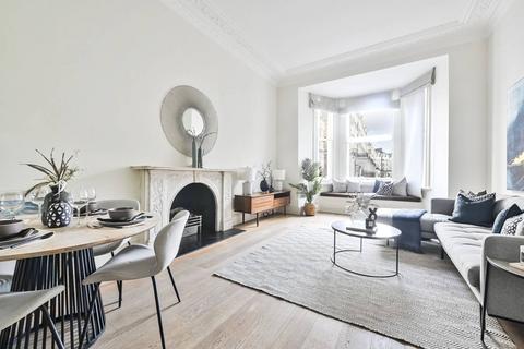 2 bedroom flat for sale, Redcliffe Square, Chelsea, London, SW10