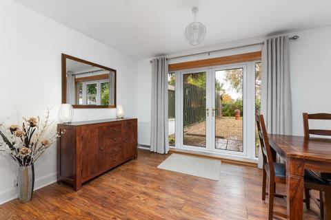 68 Duddingston Road, Edinburgh, EH15 1SG