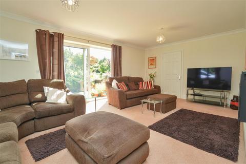 5 bedroom detached bungalow for sale, East View, Husthwaite, York