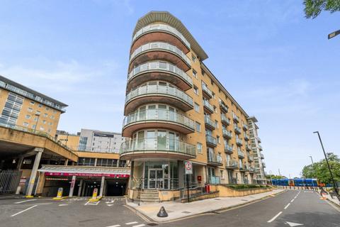 2 bedroom apartment for sale, Bergenia House, Bedfont Lane, Feltham, TW13