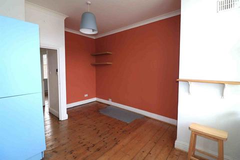 1 bedroom flat to rent, Champion Road, Sydenham